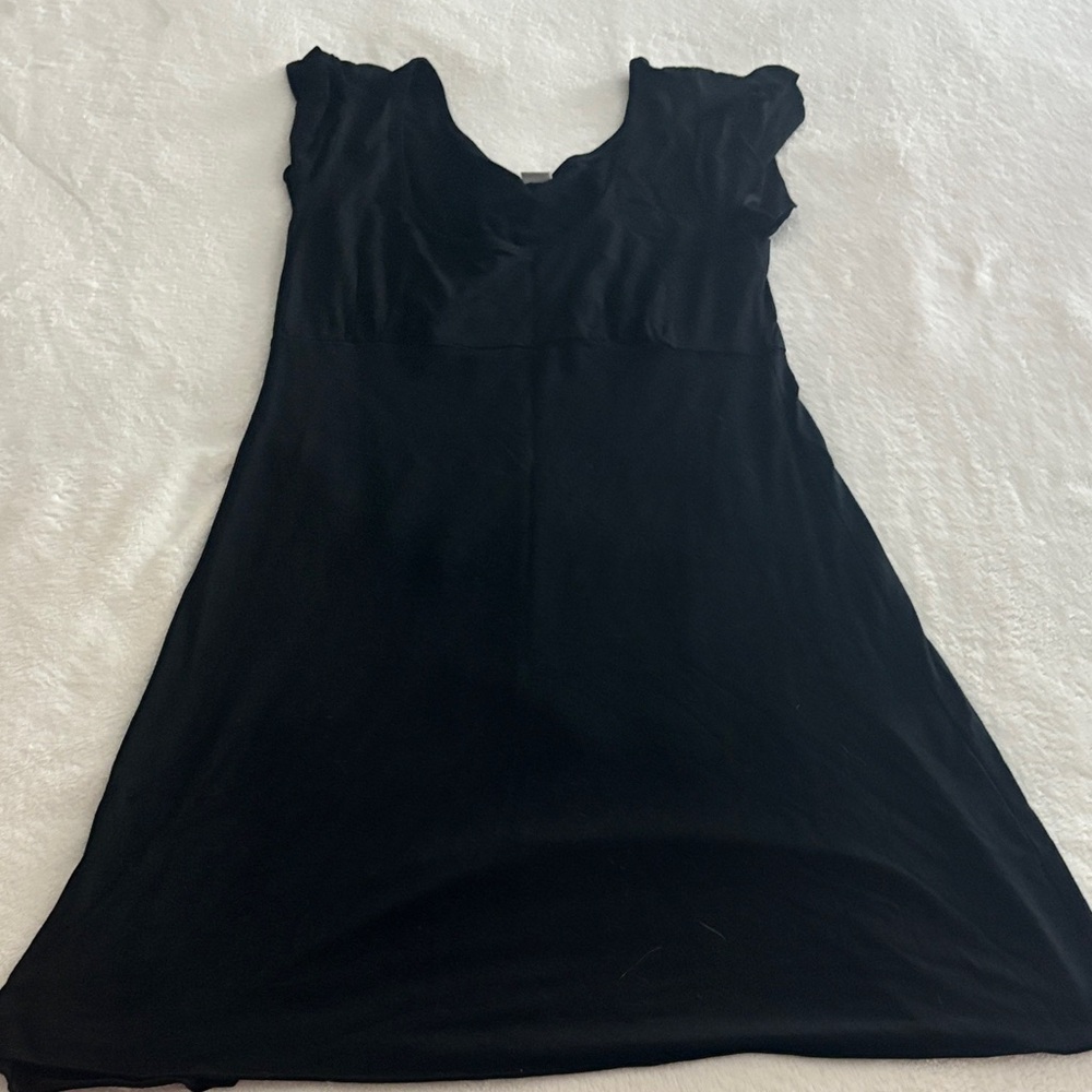 Three Dots Elegant Black Garment